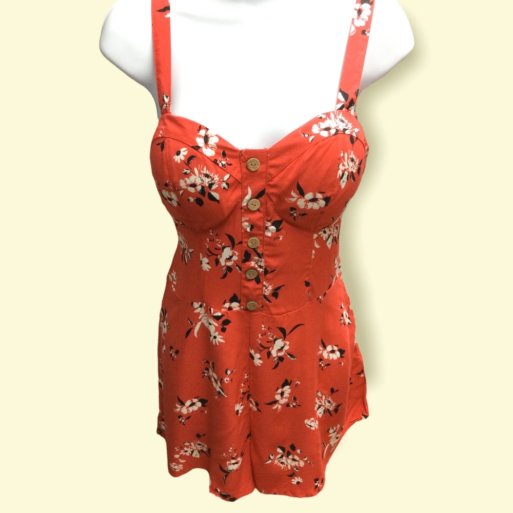 NWT Rue 21 Romper